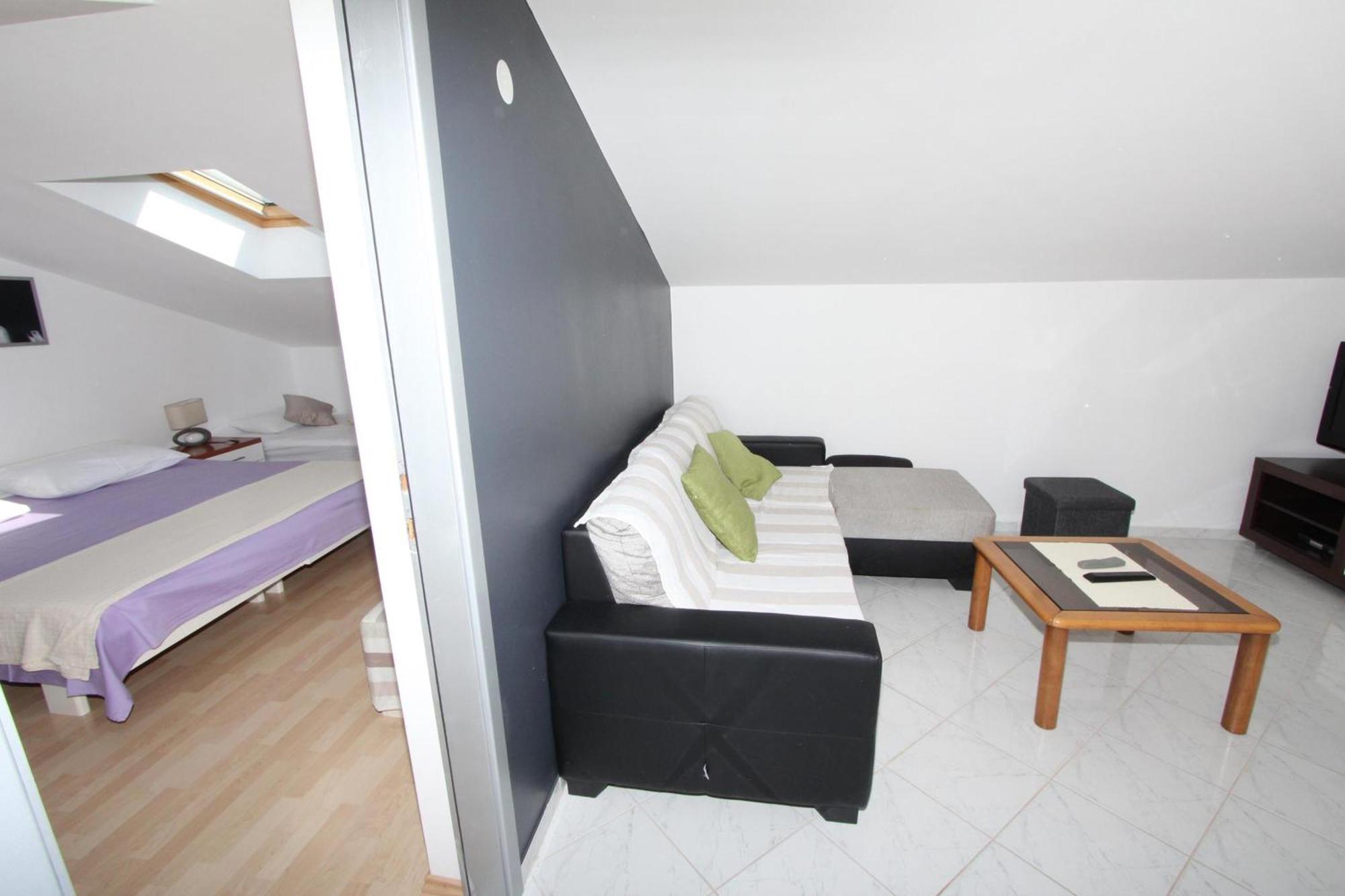 Rooms And Apartment Luana Rovinj Exterior photo