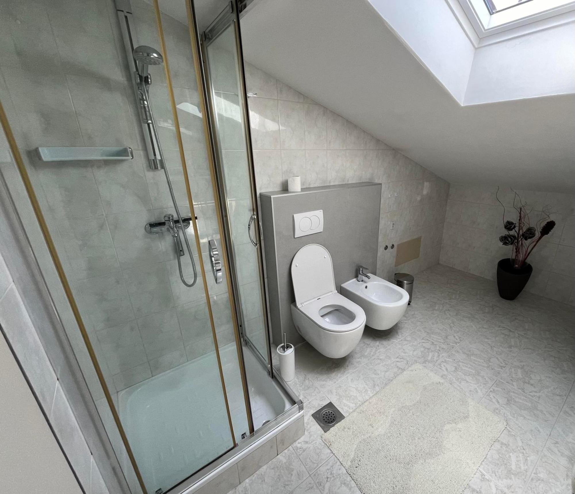 Rooms And Apartment Luana Rovinj Exterior photo
