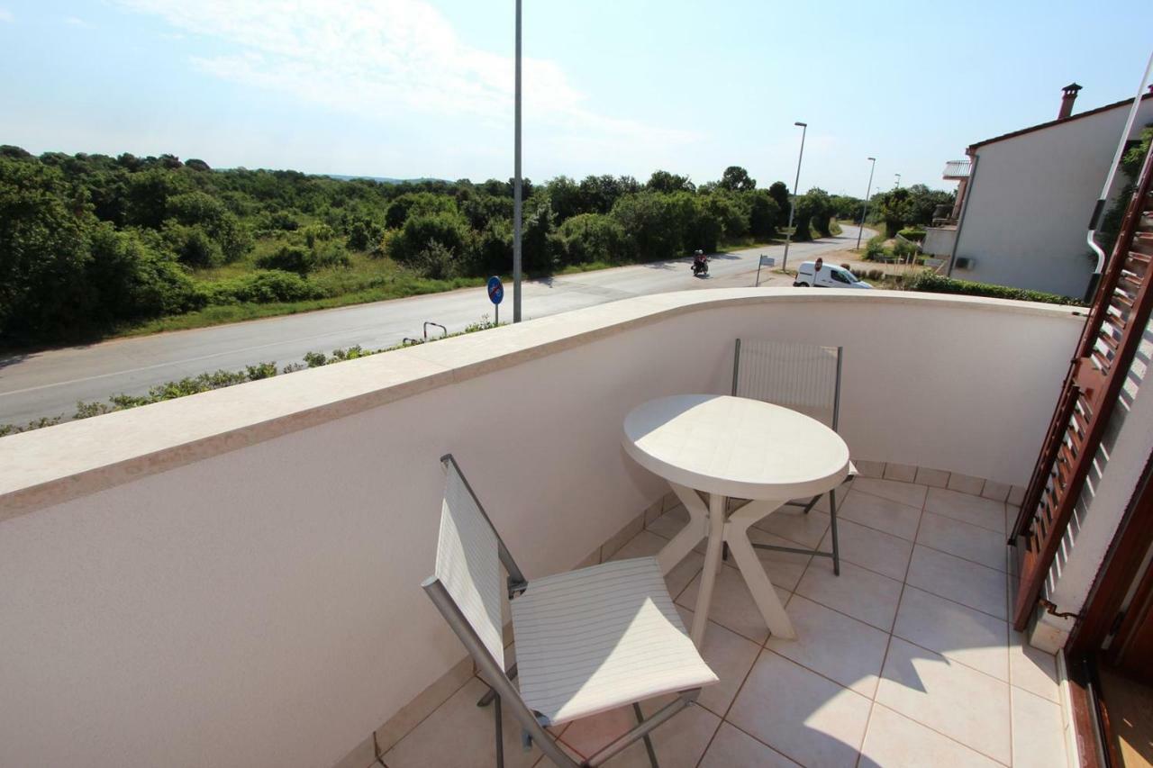 Rooms And Apartment Luana Rovinj Exterior photo