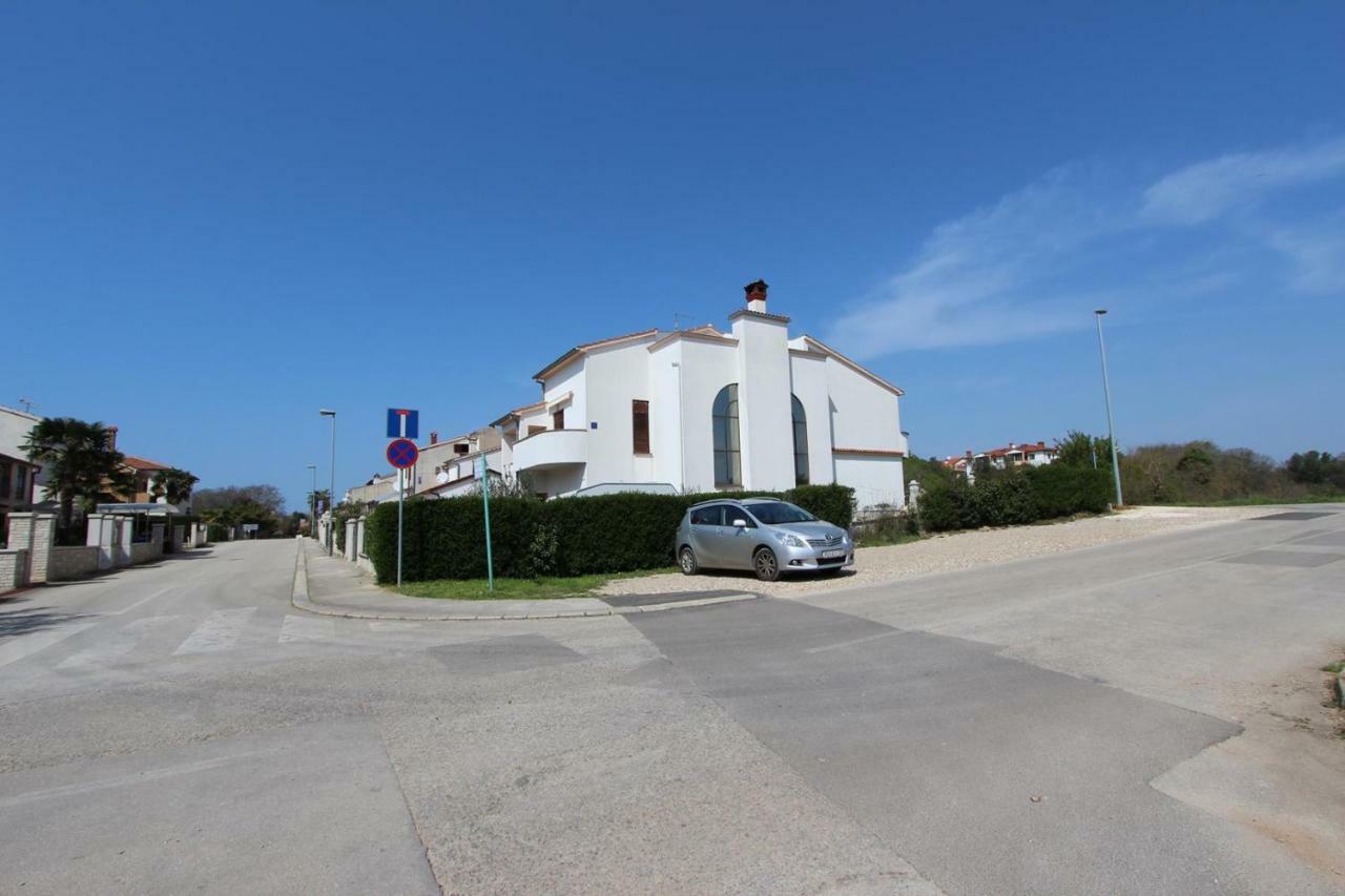 Rooms And Apartment Luana Rovinj Exterior photo