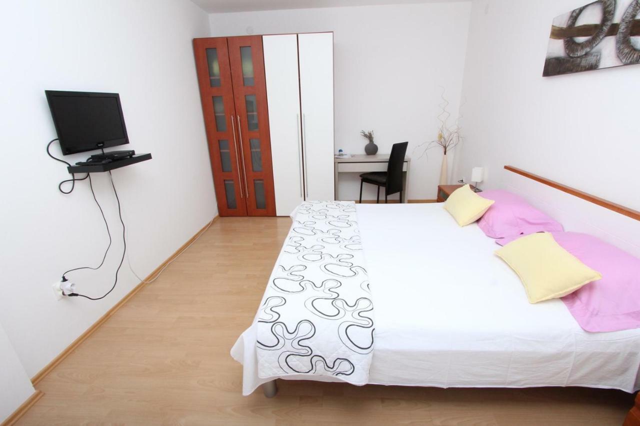 Rooms And Apartment Luana Rovinj Exterior photo