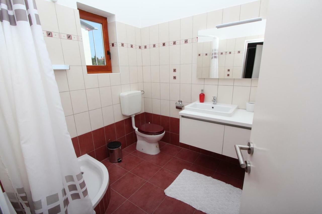 Rooms And Apartment Luana Rovinj Exterior photo