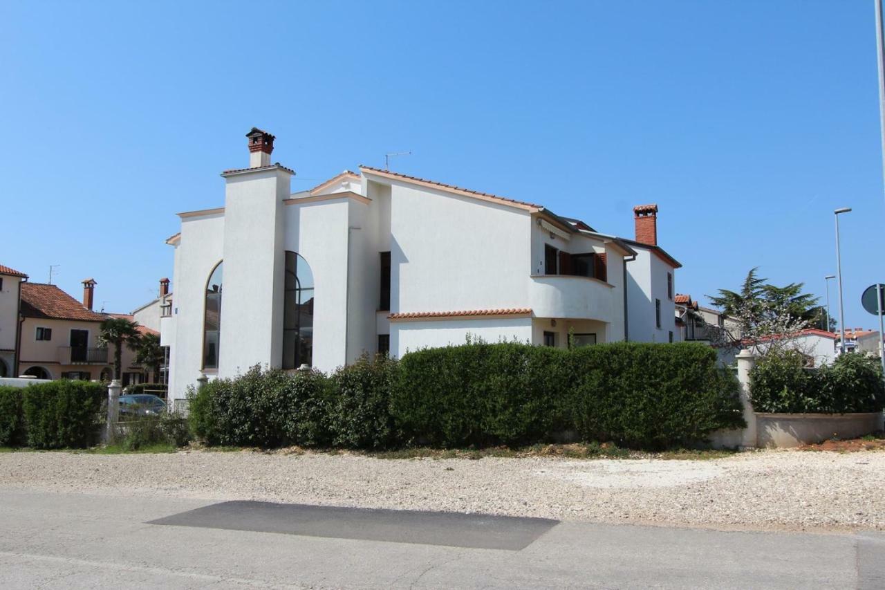 Rooms And Apartment Luana Rovinj Exterior photo